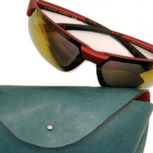 Funda de gafas de estructura semi-rígida, BALMORAL NV. Napa Vegetal de cordero en color Blue Smoke.
