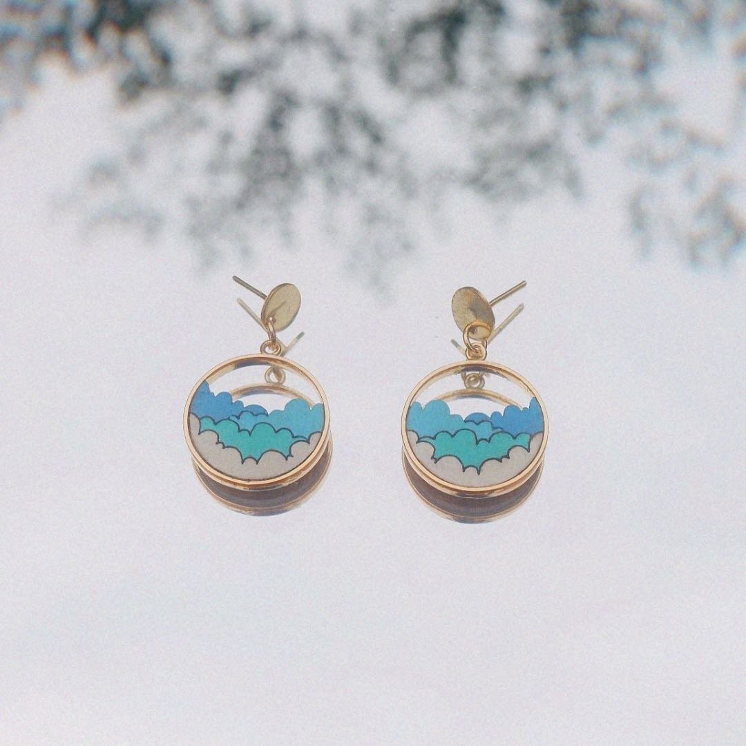 Cloud Eco-friendly Recycled Wood Gold Earrings - Image 3