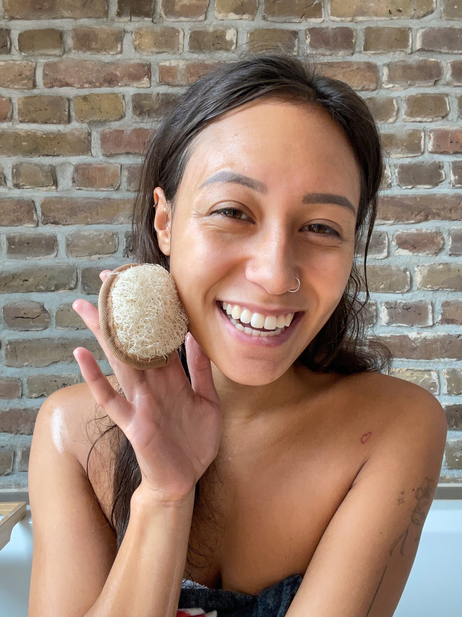 Premium Loofah Make-Up Removal & Exfoliating Pads – Natural & Luxurious Skincare