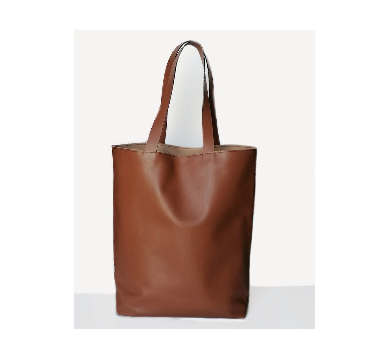 Bolso al hombro extra-grande, estilo Shopper, de napa vegetal de cordero TRIBECA XL color Cuero