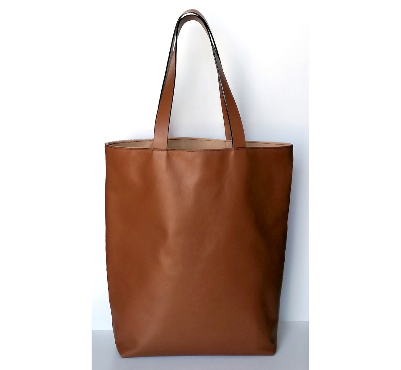 Bolso al hombro extra-grande, estilo Shopper, de napa vegetal de cordero TRIBECA XL color Cuero - Image 2
