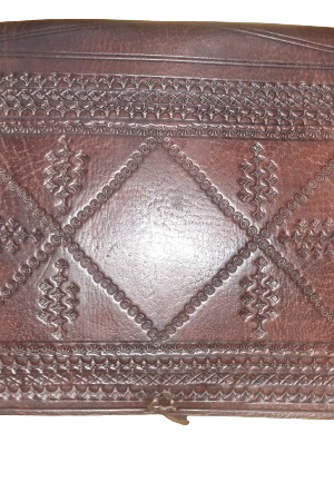 Bolso rectangular labrado