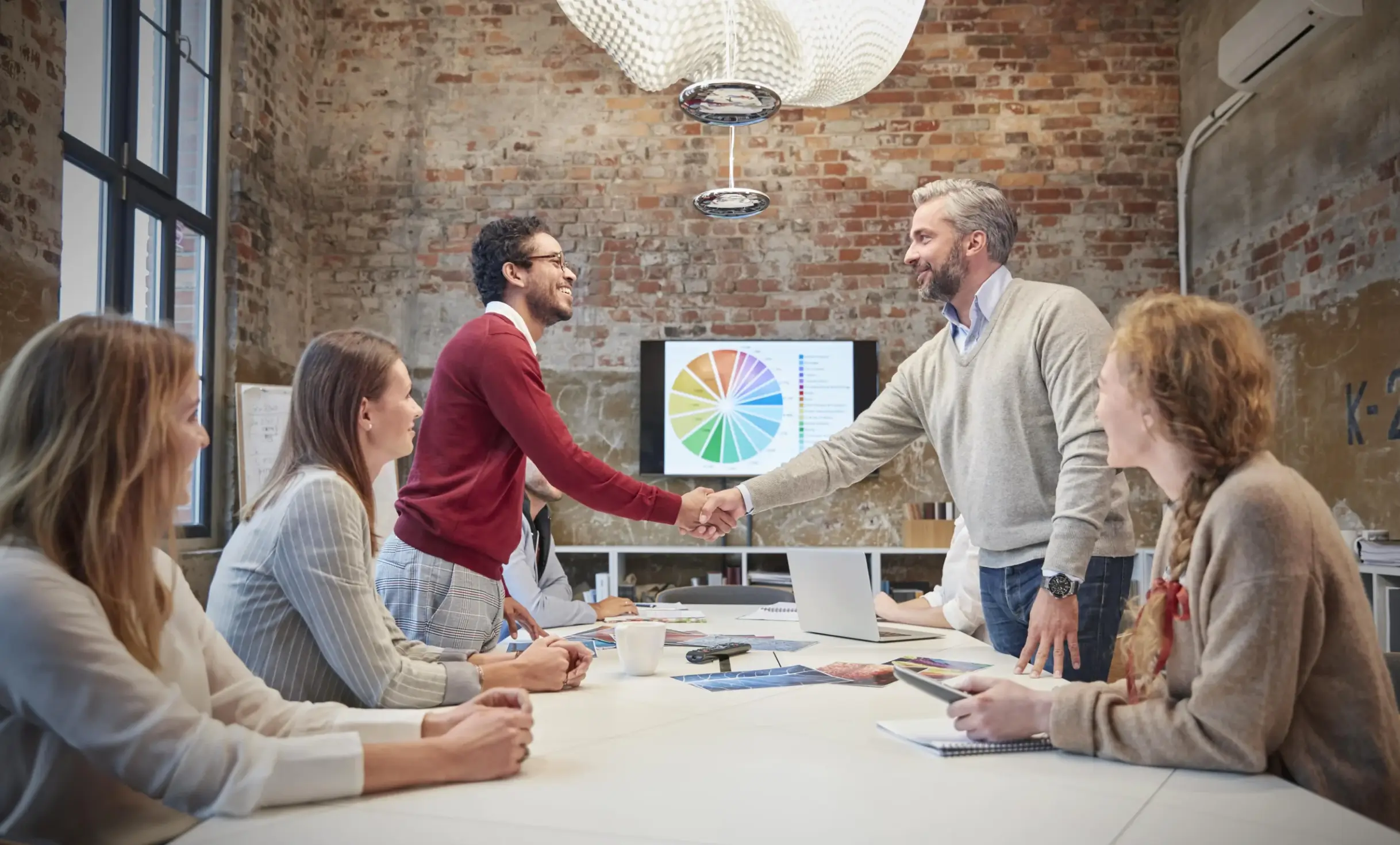Top 7 Benefits of Using a B2B Marketplace for Your Business