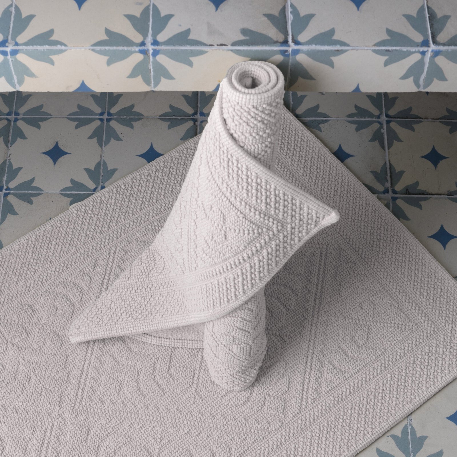 Enzo Bath Mat Neige 54 X 64