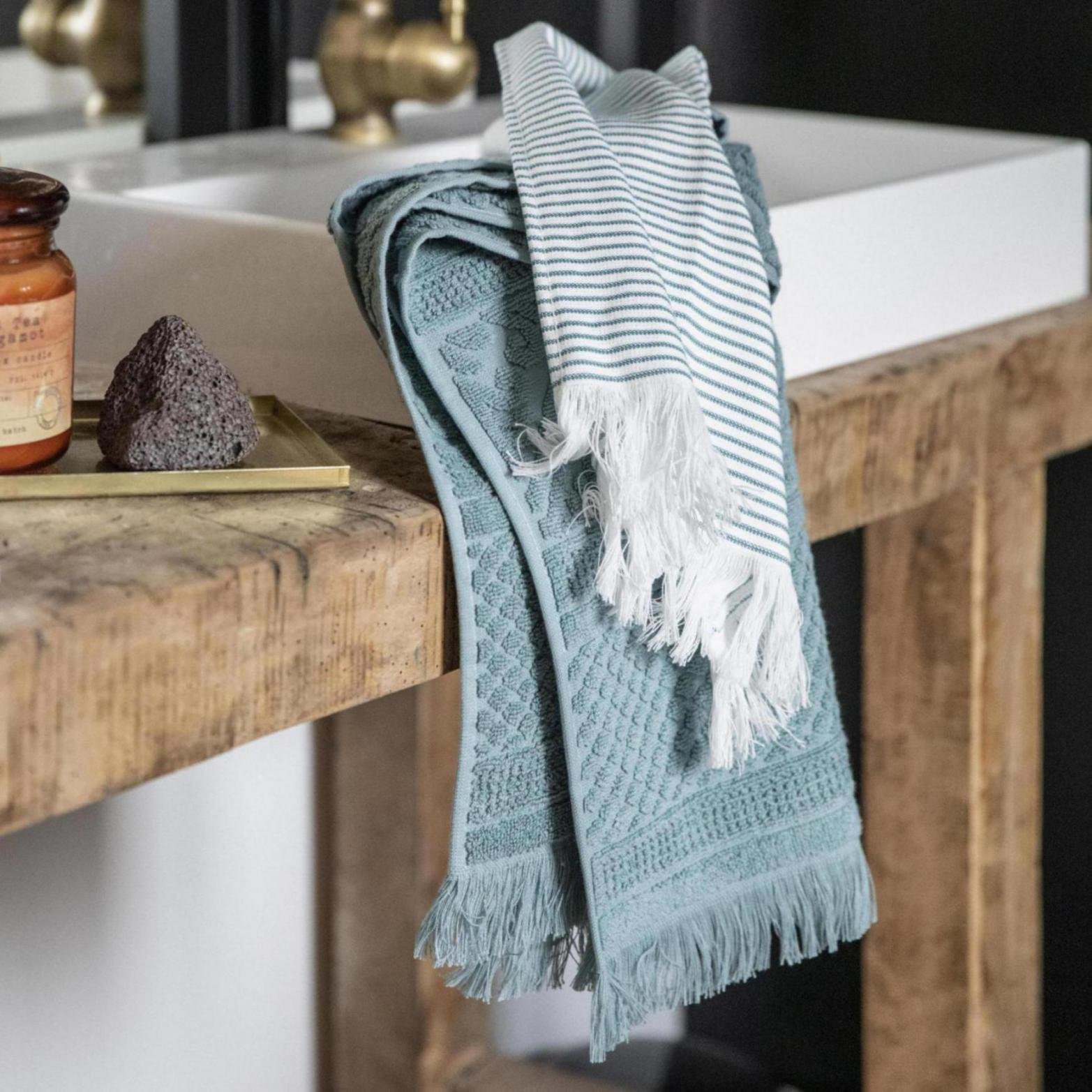 Zoé Bath Towel Vert de gris 100 X 180