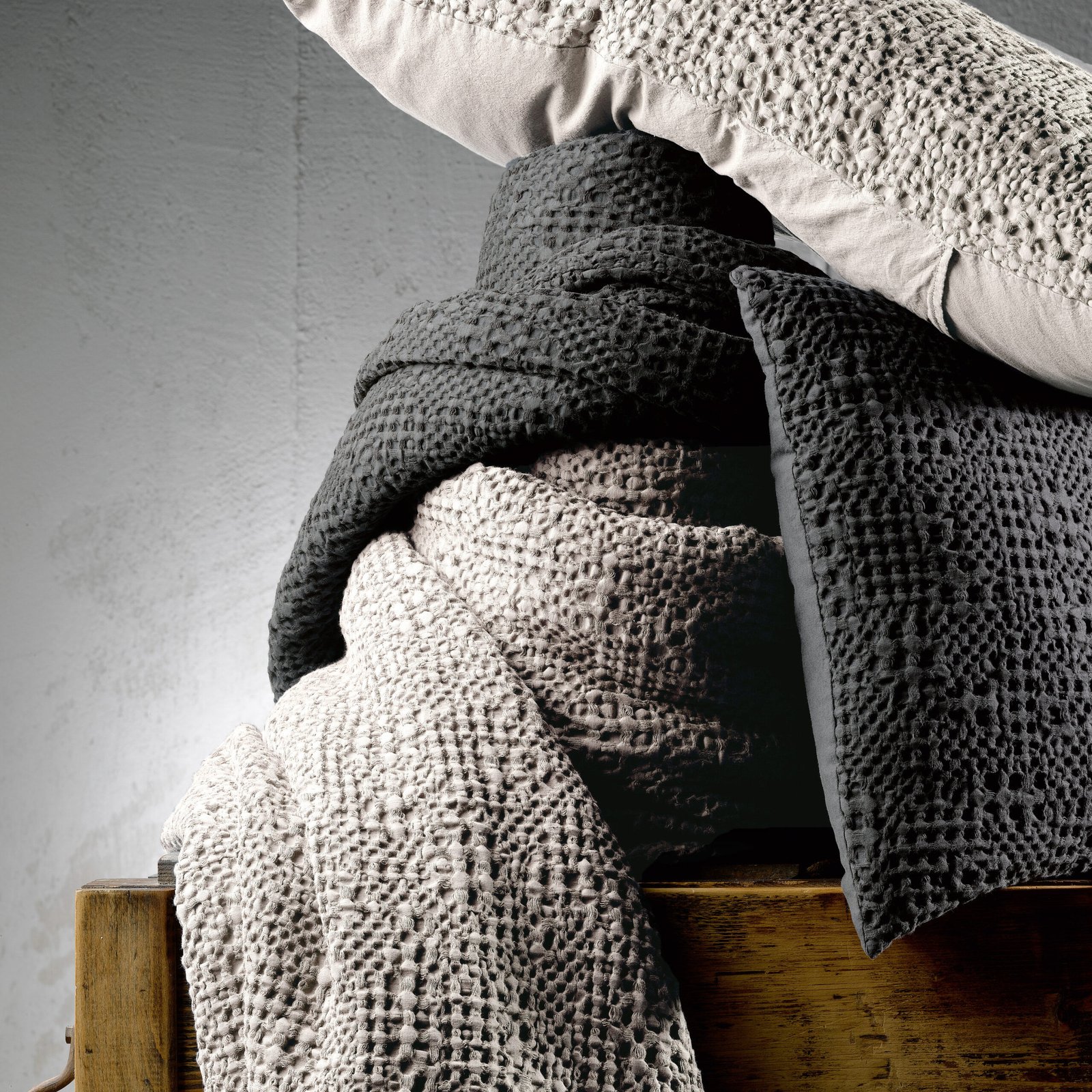 Tana Bed Throw 260 X 260 - Image 2