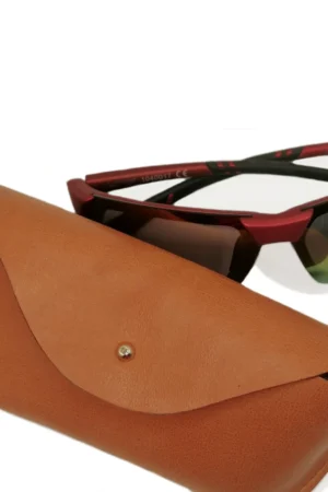 Funda de gafas de estructura semi-rígida, BALMORAL NV. Napa Vegetal de cordero en color Tostado.