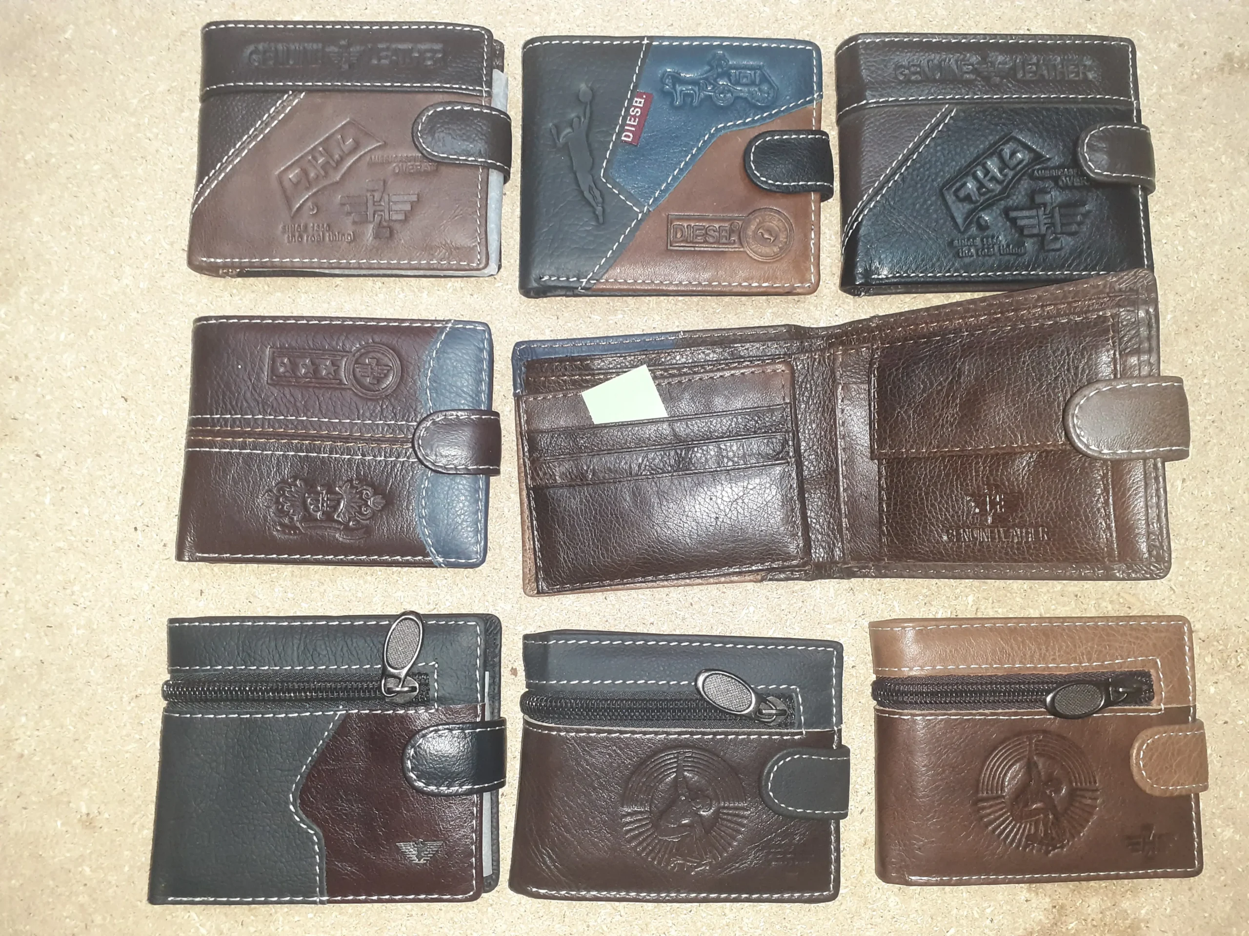 Cartera de bolsillo con boton