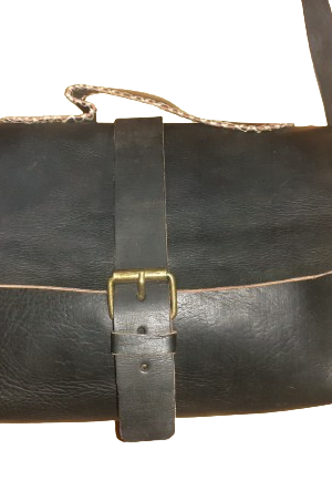 Bolso redondo de hilo blanco