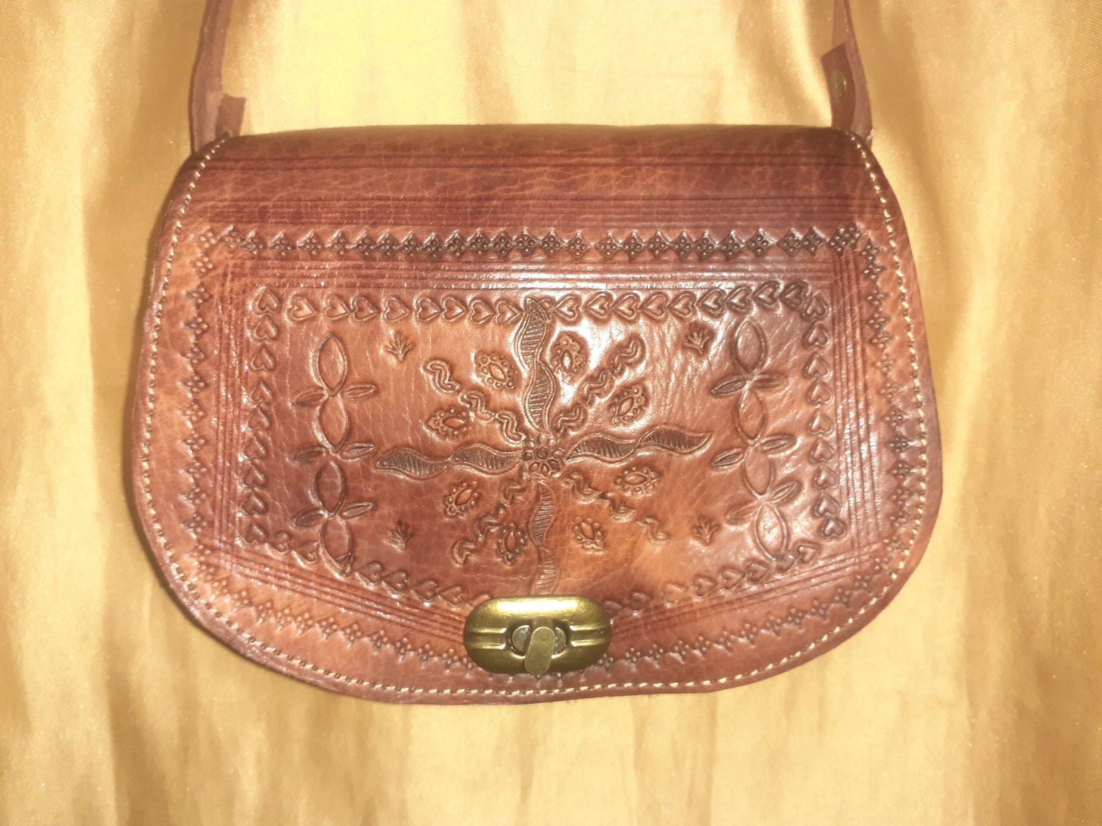 Bolso redondo calado/labrado mini - Image 7