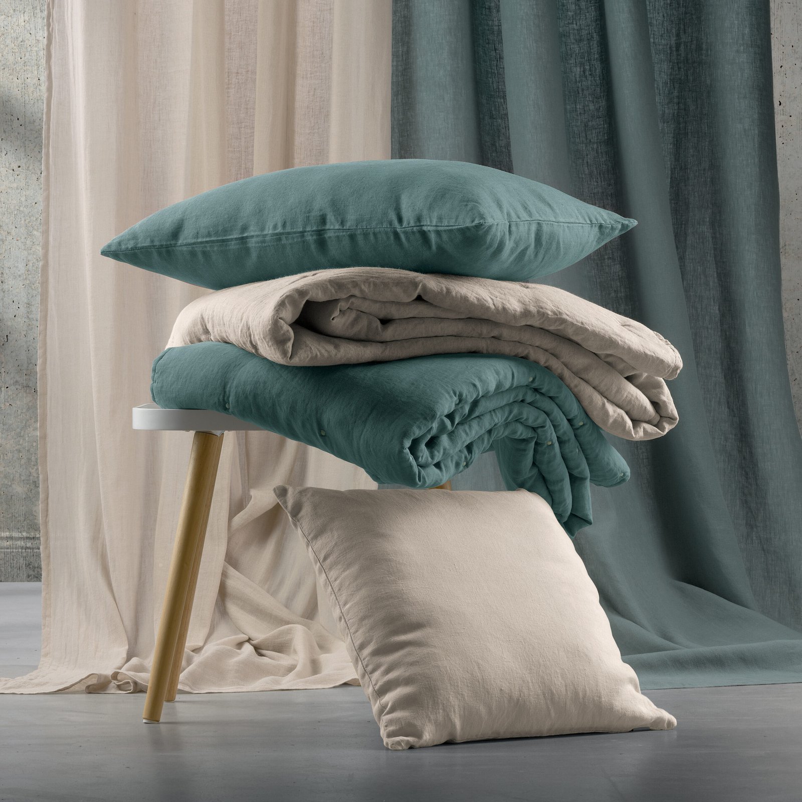 Plain Zeff Cushion 45 X 45 - Image 2