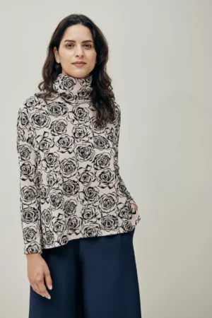 Prince Sweater - Flocked Pink in Beige