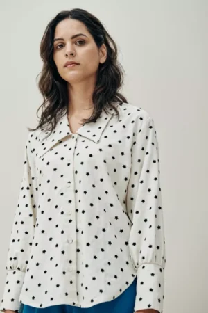 Winter Alma-Estrellas Shirt