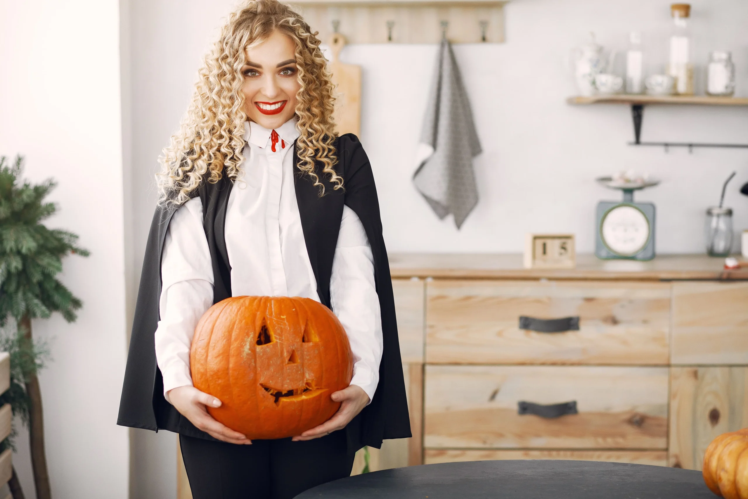Halloween Costumes & Accessories