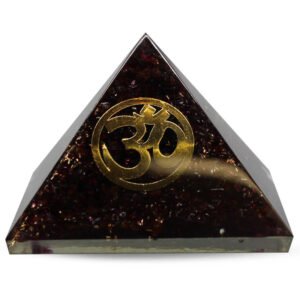 Orgonite Pyramid-Garnet, Om 5 Cm
