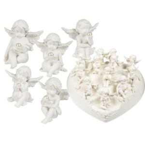 Polyresin angel with pearl,