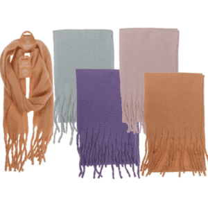 Fluffy scarf with frings,