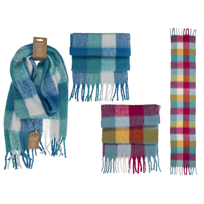 Checked fluffy scarf with tassels,