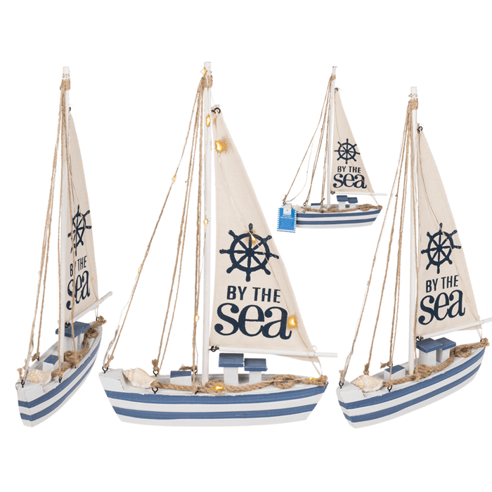 Wooden sailing boat with 11 LED,