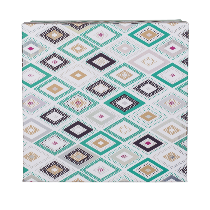 Green gift box with hash pattern, - Image 3