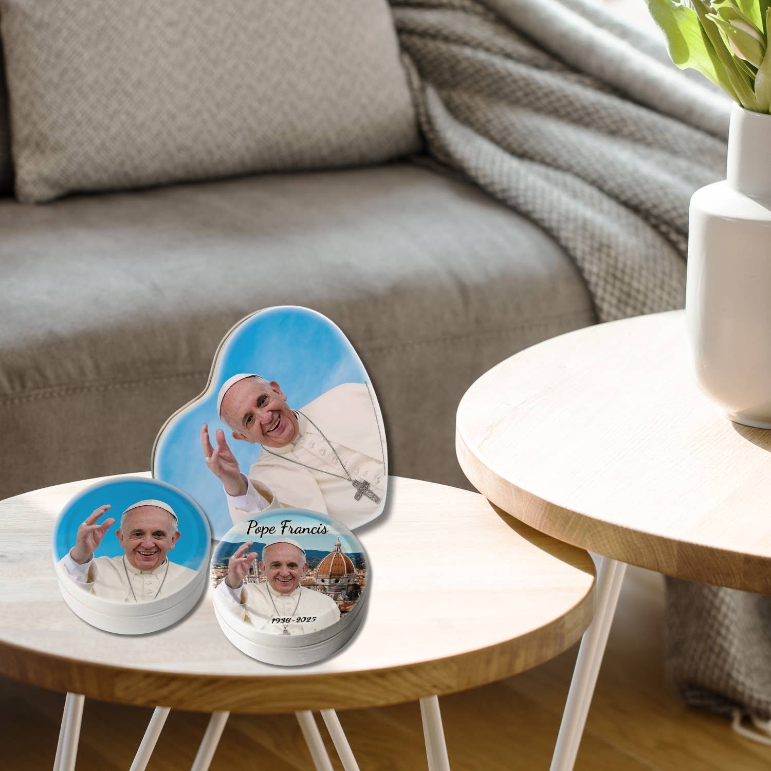 Tribute Pack to Pope Francis | Set of 40 Tins - Image 3