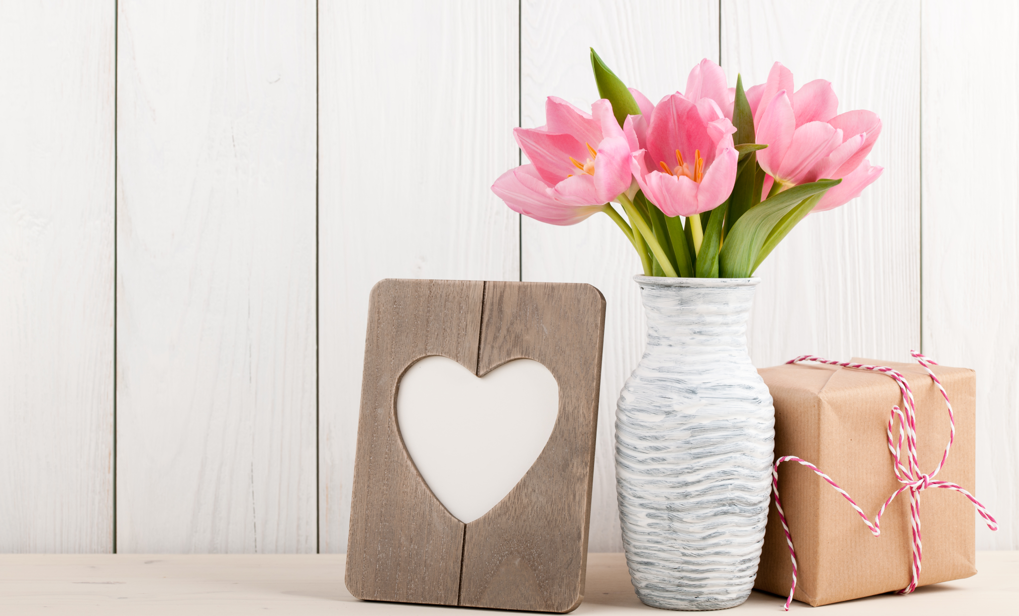 Home Décor and Lifestyle Gifts